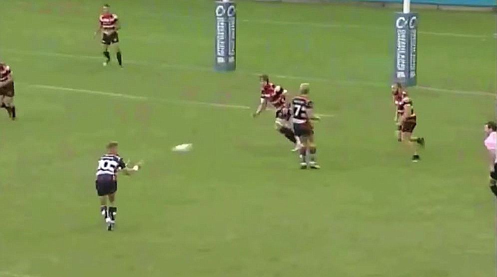 WATCH: Ian Madigan's most recent crossfield kick makes Beauden Barrett look amateurish