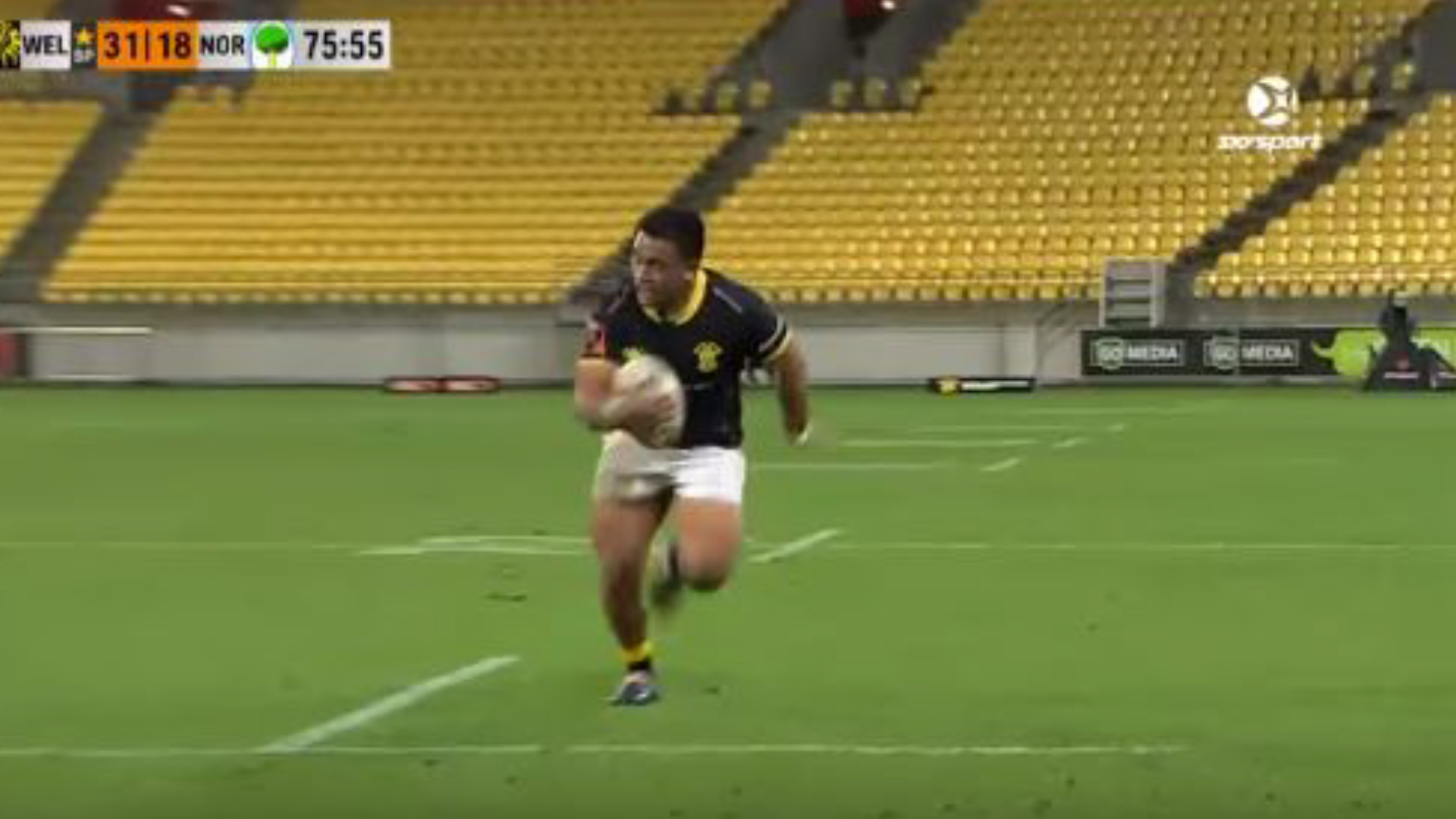 WATCH: Asafo Aumua just smashing people and scoring tries for fun