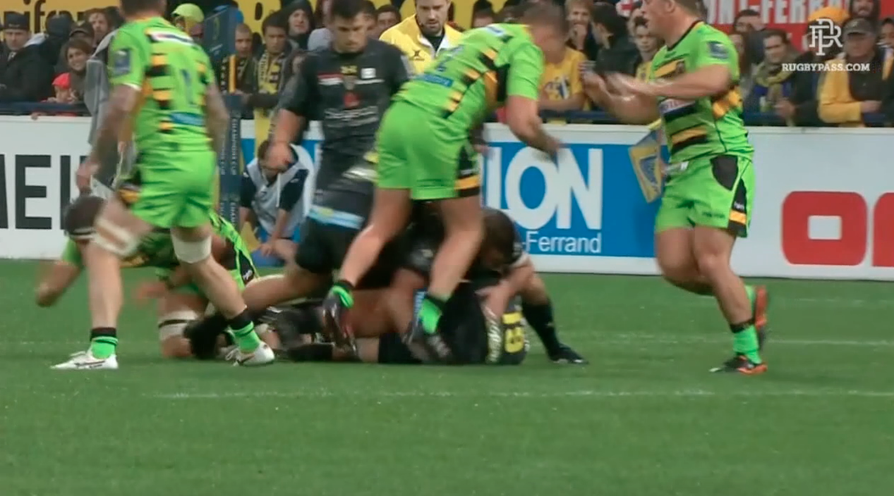 WATCH: Rabah Slimani exacts revenge on Dylan Hartley - Gets away with yellow card