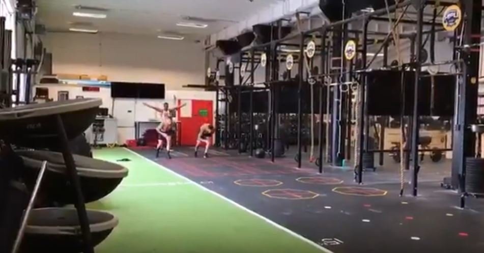 VIDEO: Quade Cooper and Sonny Bill Williams race over 10 metres