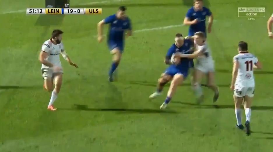 Enraged Leinster prop goes rogue, tramples 2 defenders to set up try