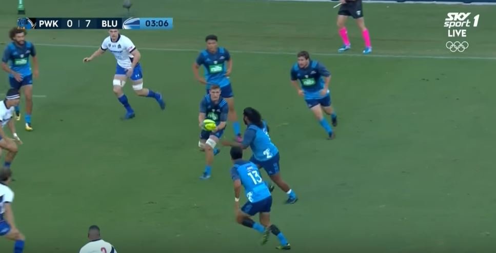 Large, hairy prop fends, shows-and-gos for 20 to 60 metre try at the Brisbane 10s