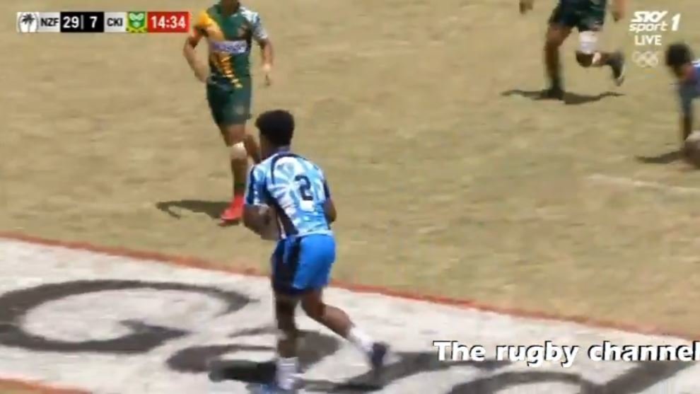 Fijian plays cruel trick on opposition at the World School 7s