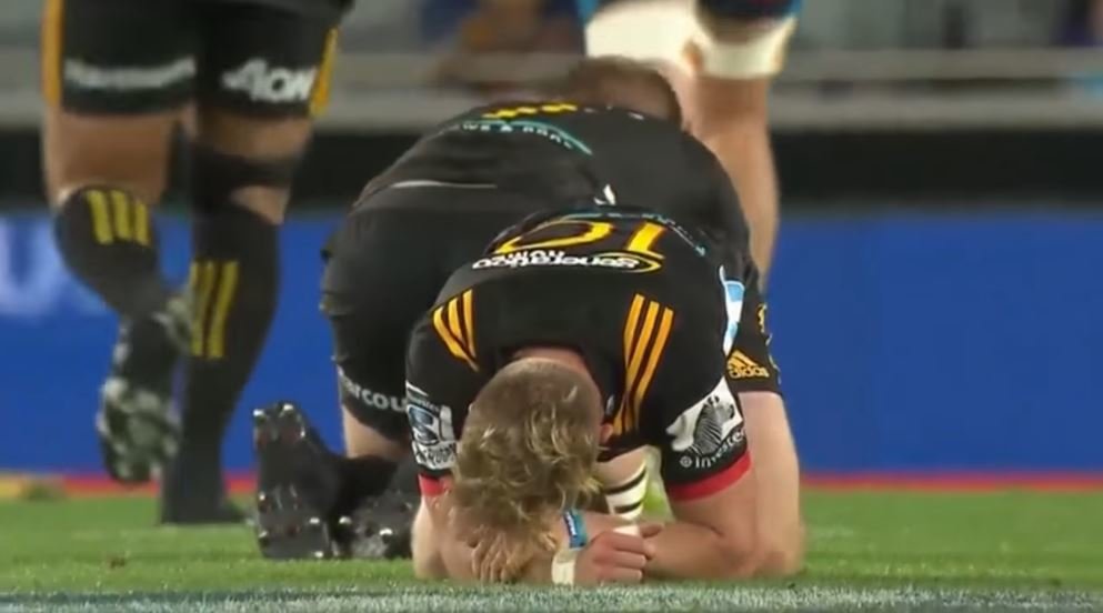 Damian McKenzie gets destroyed by player high on 'angry pills' in crazed 'seek and destroy mission'