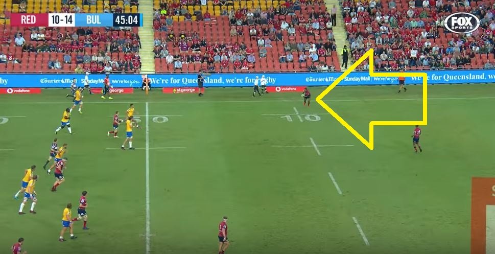 WATCH: Telepathic commenator says 'Have a run son' and player does it