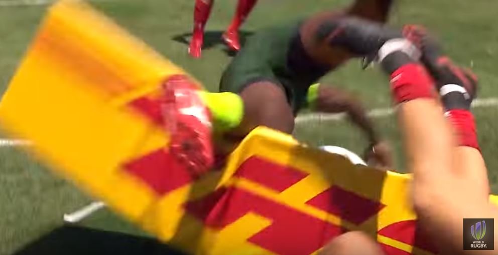 WATCH: Zimbabwean somehow grounds the ball at 7s World Cup in San Francisco