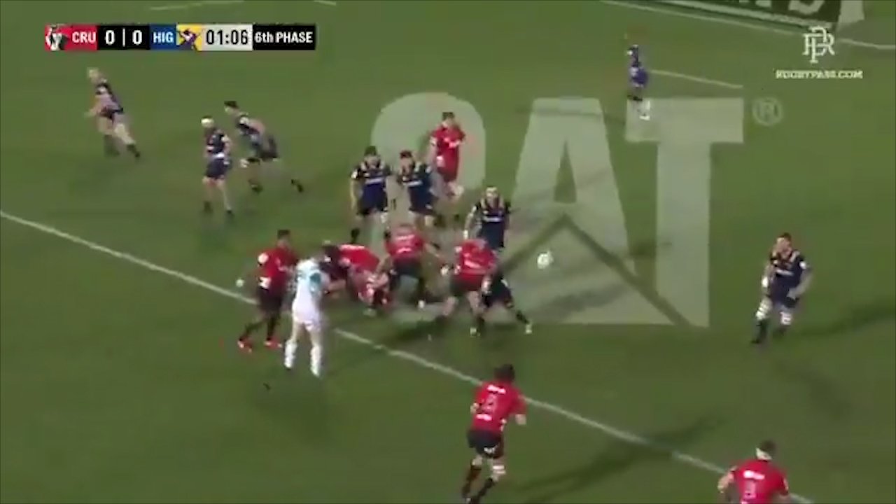 WATCH: Bryn Hall picks apart Aaron Smith's Highlanders with 54 mesmerising passes