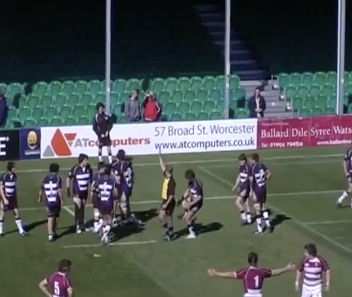 VIDEO: Schoolboy side turn into a 90's French team with nauseating end to end filth