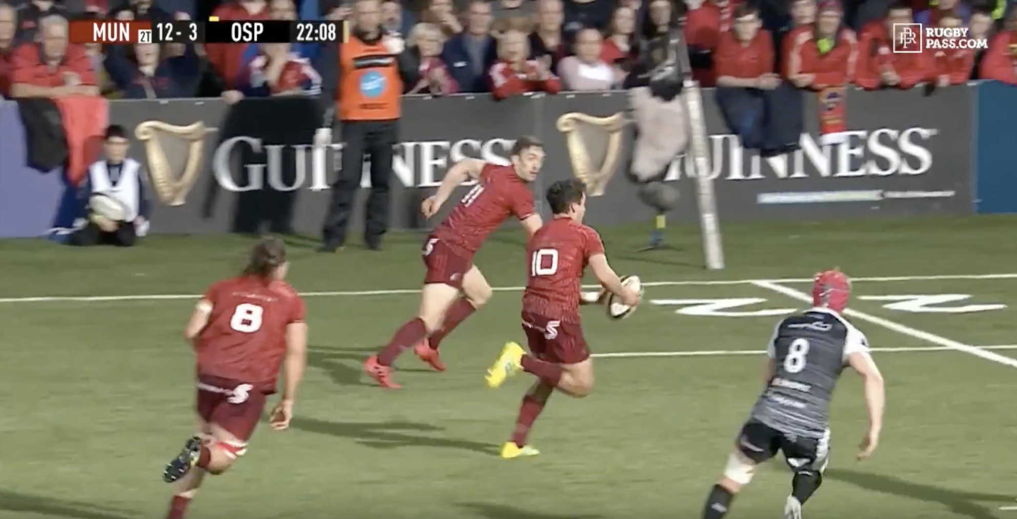 WATCH: Joey Carbery has Munster fans excited after scoring a scintillating try on debut