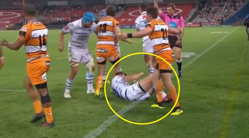 VIDEO: Ref mic picks up what a clearly frustrated Olly Robinson says to teammate
