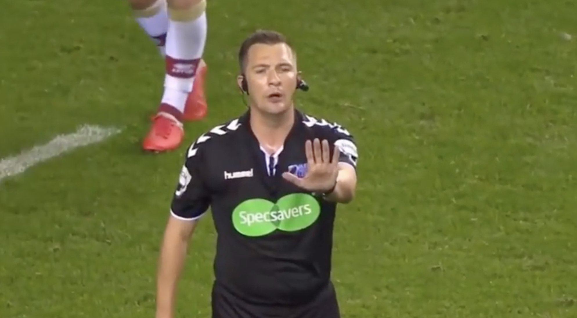 VIDEO: A 10 minute compilation has been made of refs SCHOOLING rugby player