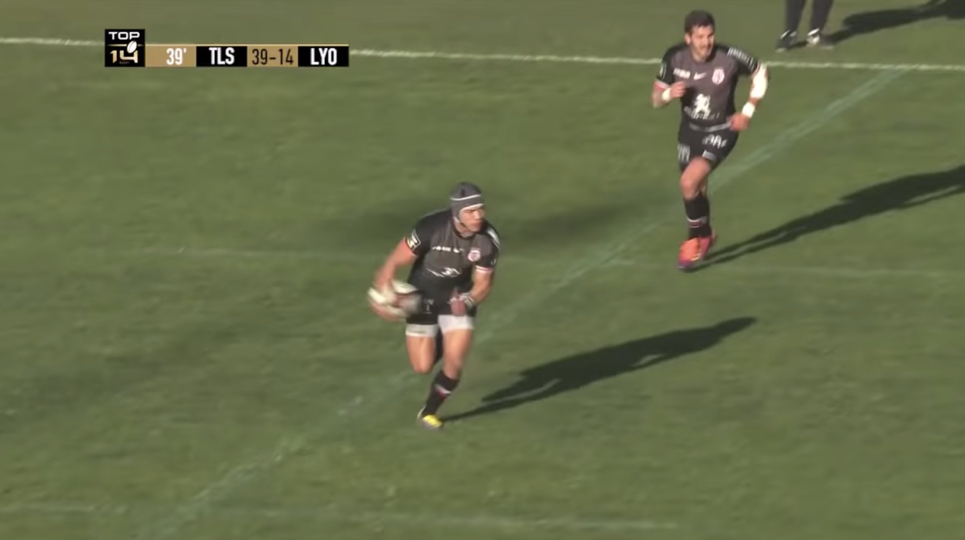 WATCH: Cheslin Kolbe beats defenders for fun in yet another outstanding run from the South Africa winger