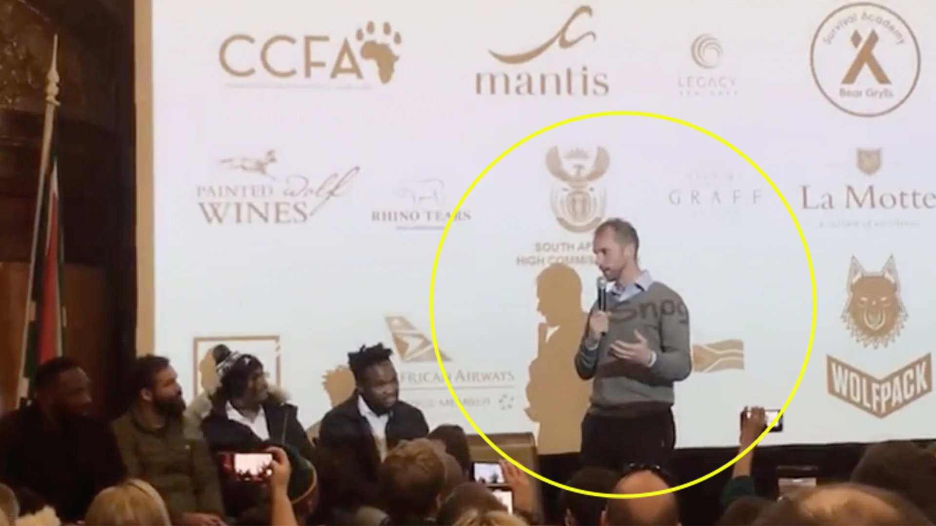 Footage emerges of the phenomenal Wayne Barnes speech that he gave to the South African team