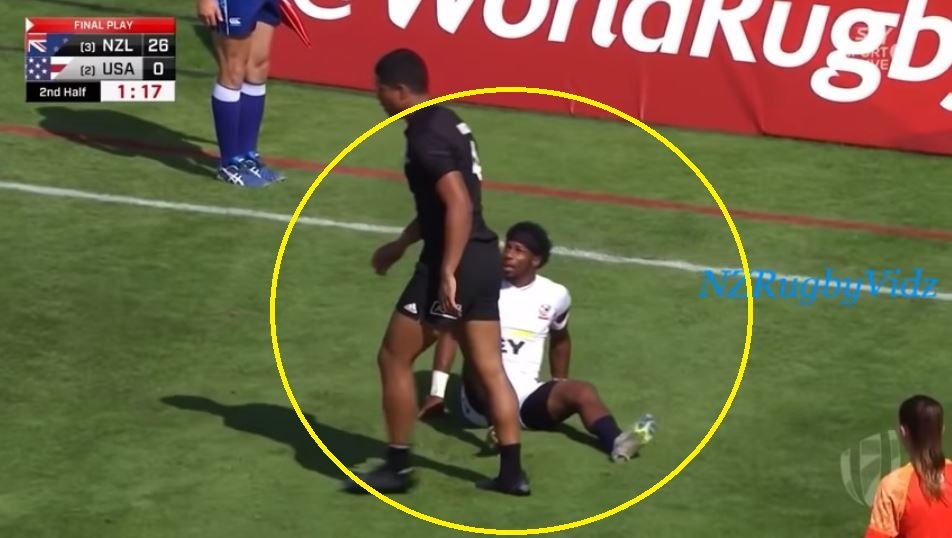 Despite leading 26-5, player has time for needless attack on Carlin Isles