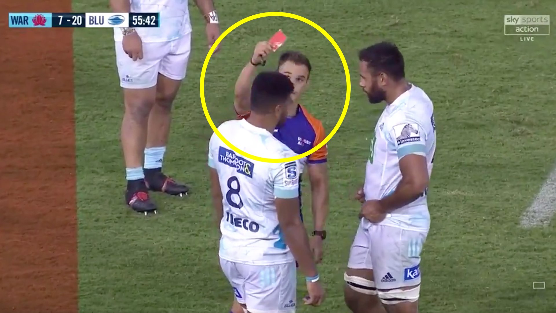Rugby referee accidentally shows player a red card