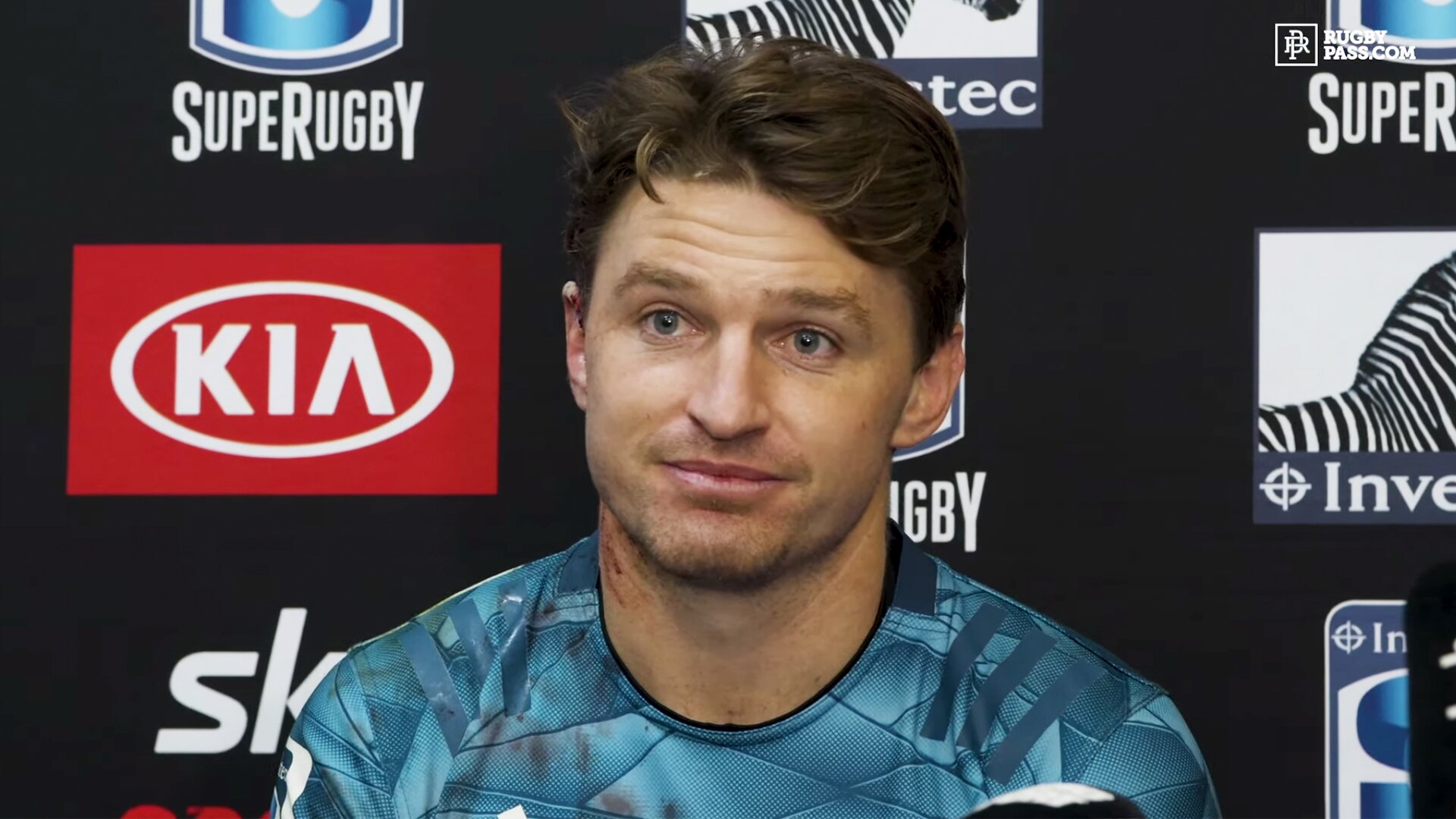 Beauden Barrett in uncomfortable post match press conference following defeat to the Hurricanes