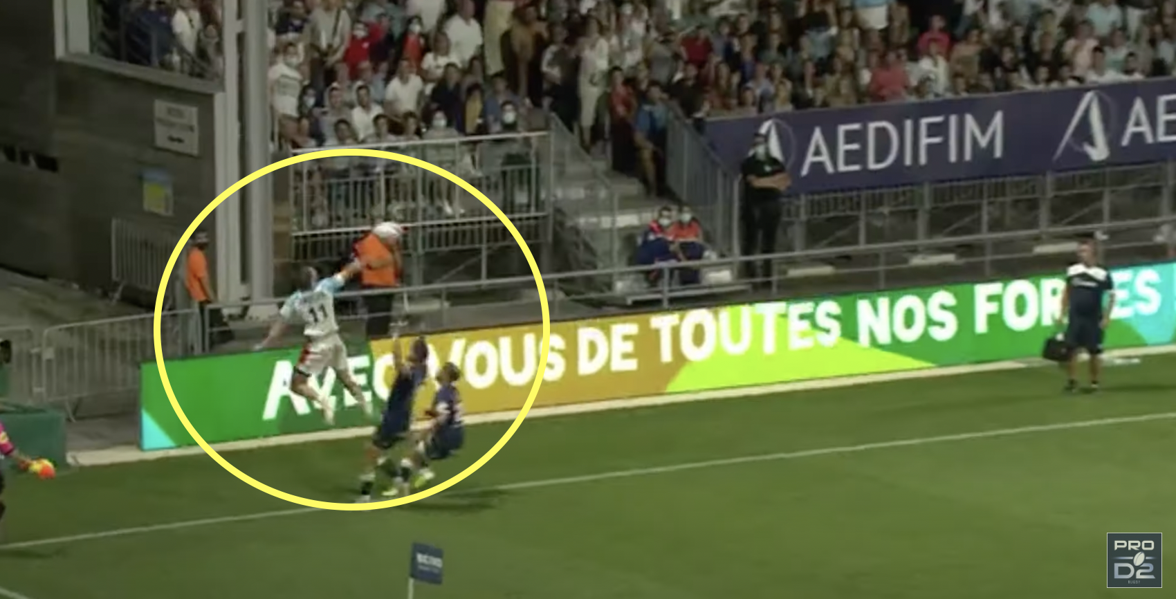 Acrobatic wonder try in France's second division