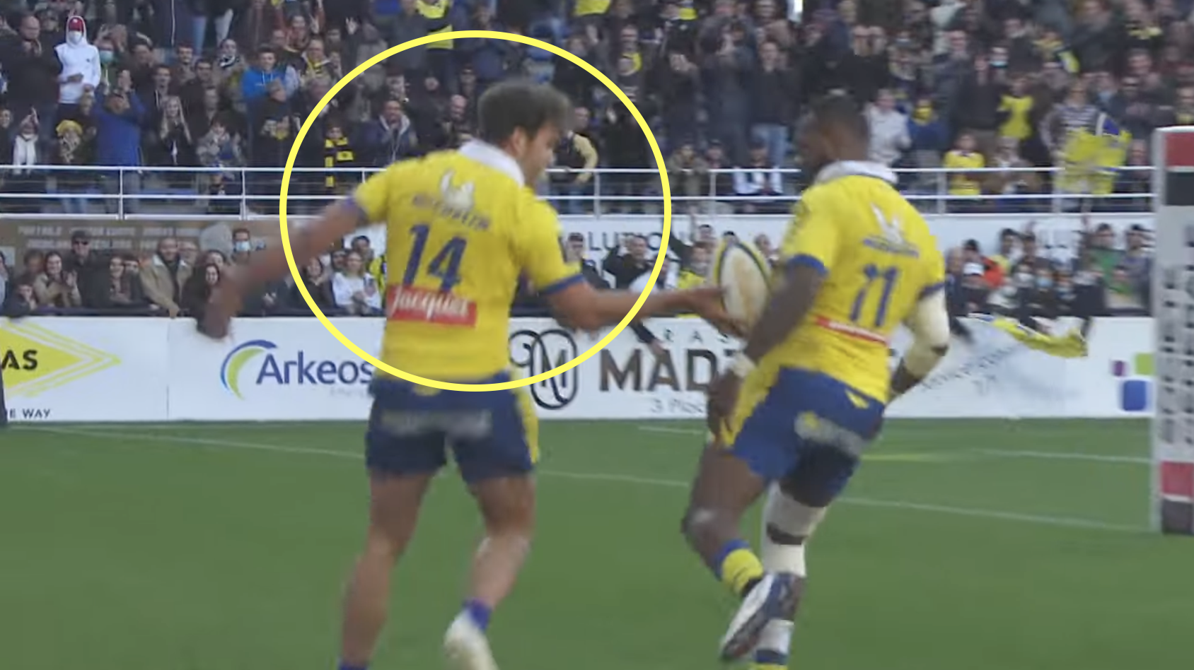 Clermont come close to try scoring blunder they would never have lived down