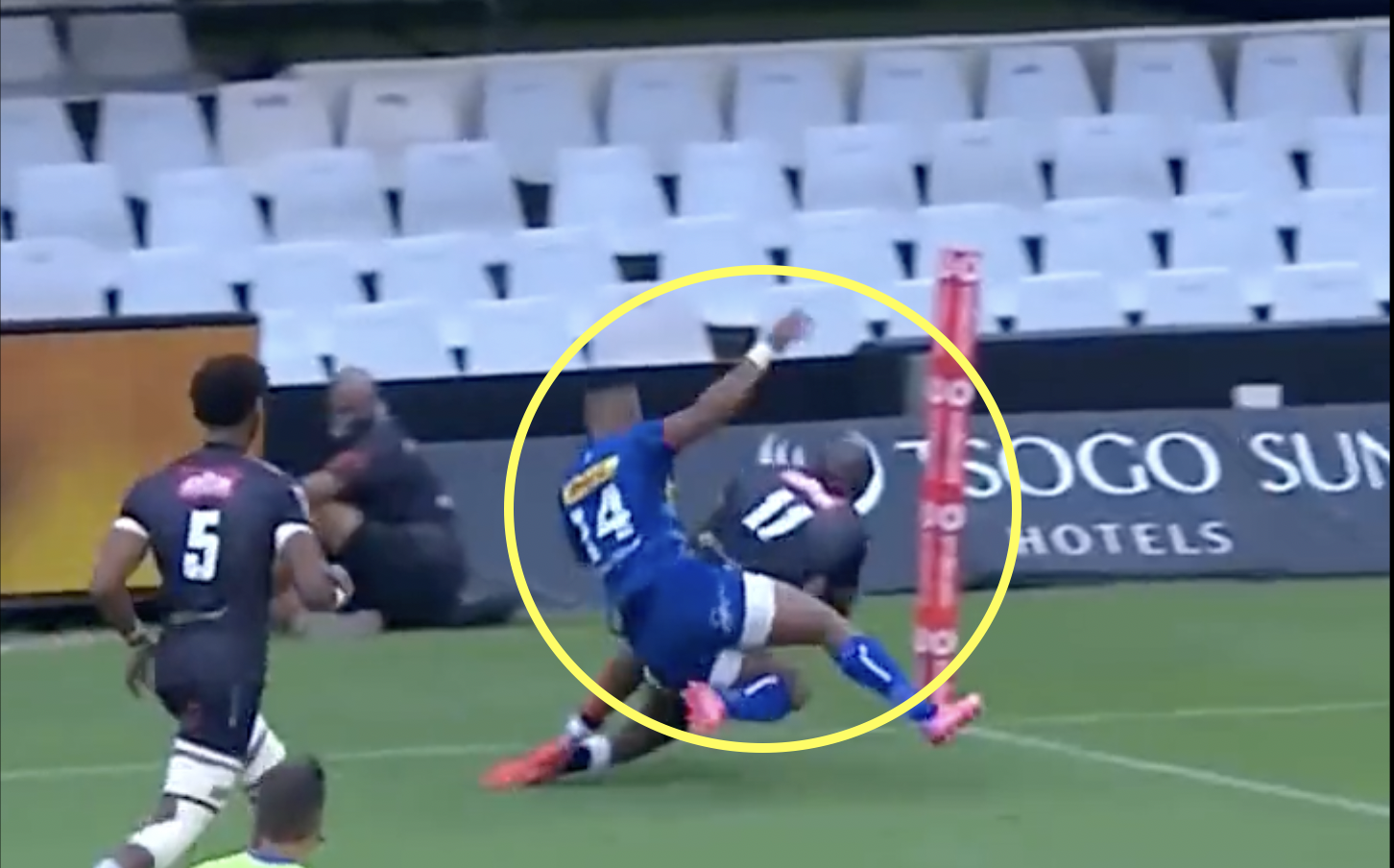 Fact: Makazole Mapimpi is the greatest finisher in world rugby and this try all but proves it
