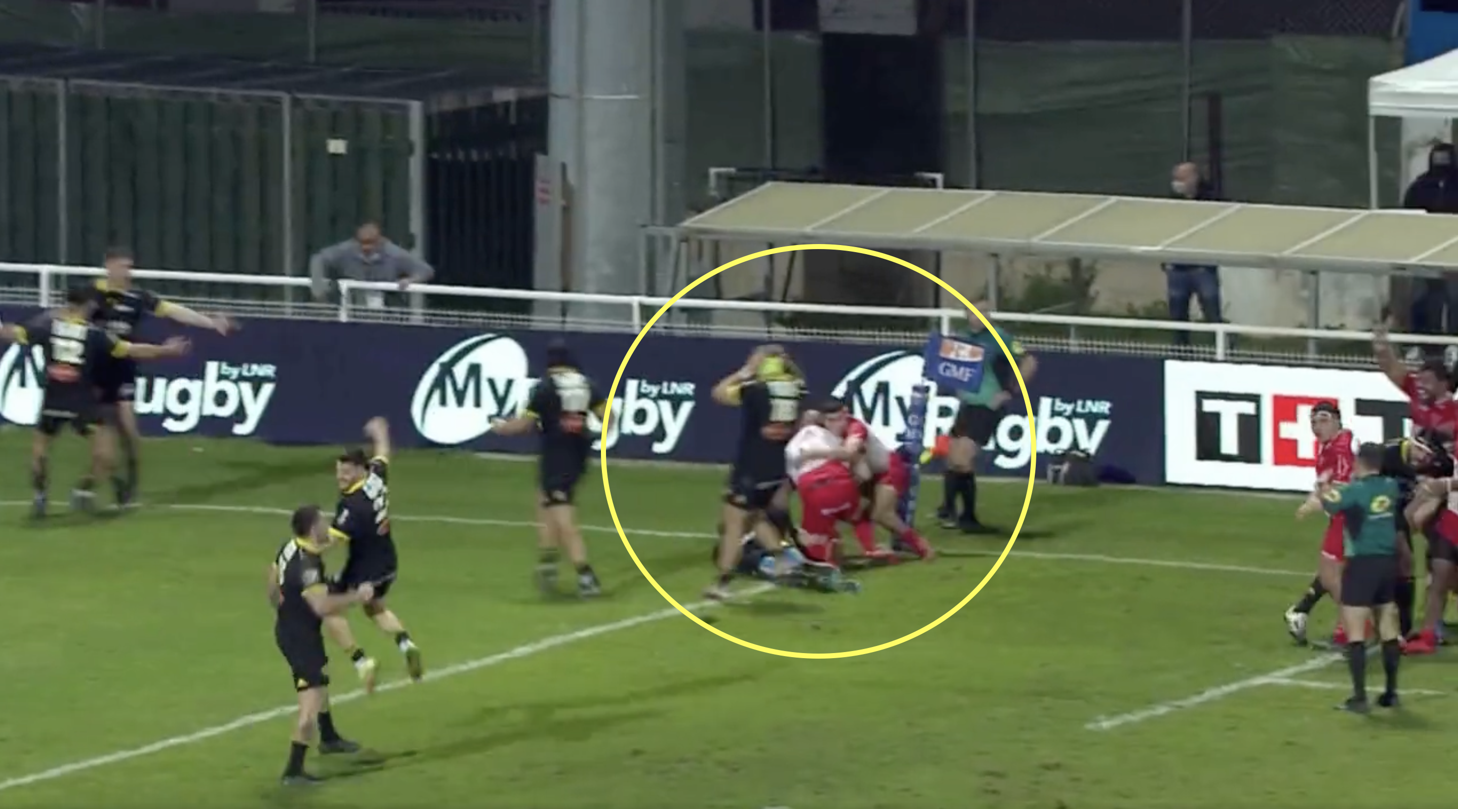 Top 14 produces undoubtedly the strangest end to a match of all time