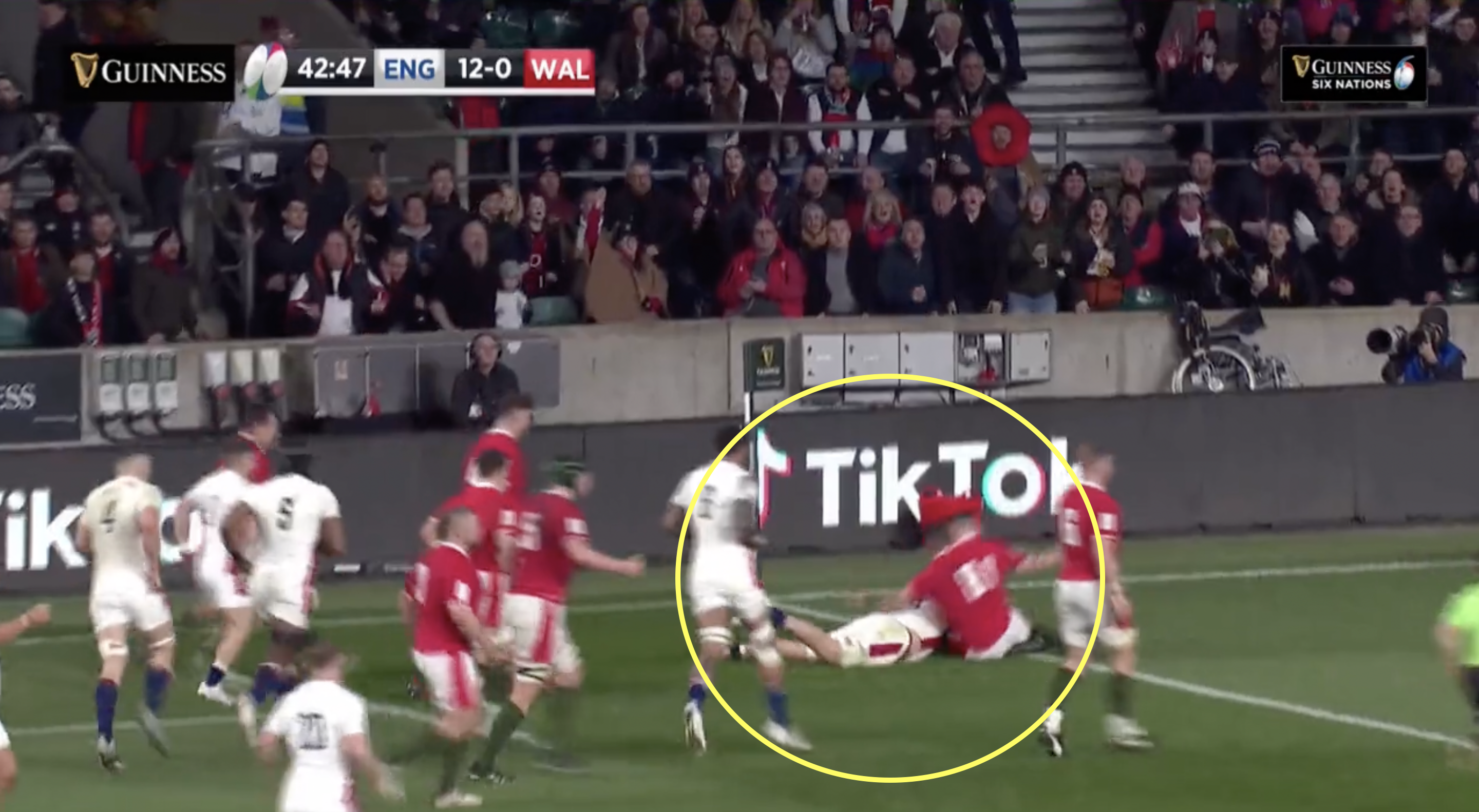 England get away with sinister skullduggery for Dombrandt try