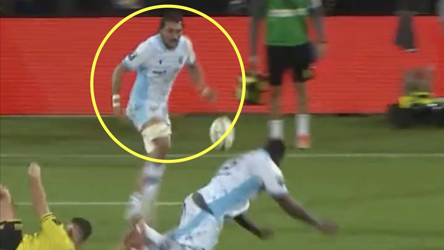 Flanker produces truly world class piece of skill in French second division