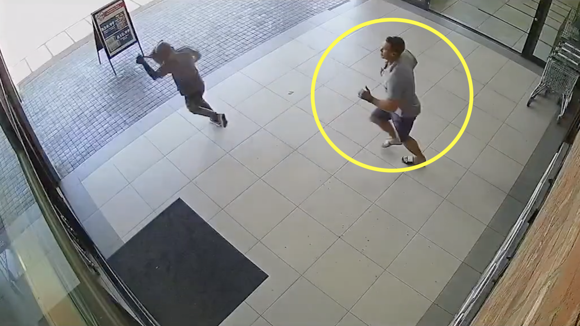 WATCH: Springbok legend chases and catches shoplifter