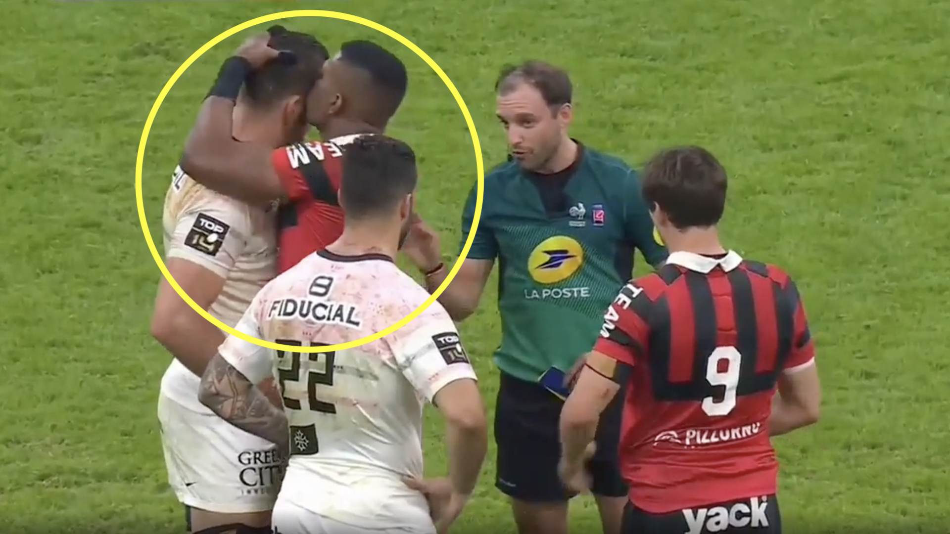 Bizarre scenes as player kisses Springbok he got red carded following mass brawl